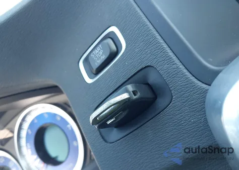 2013 Volvo S60 T6 from USA, damaged, VIN YV1902FH8D1211862